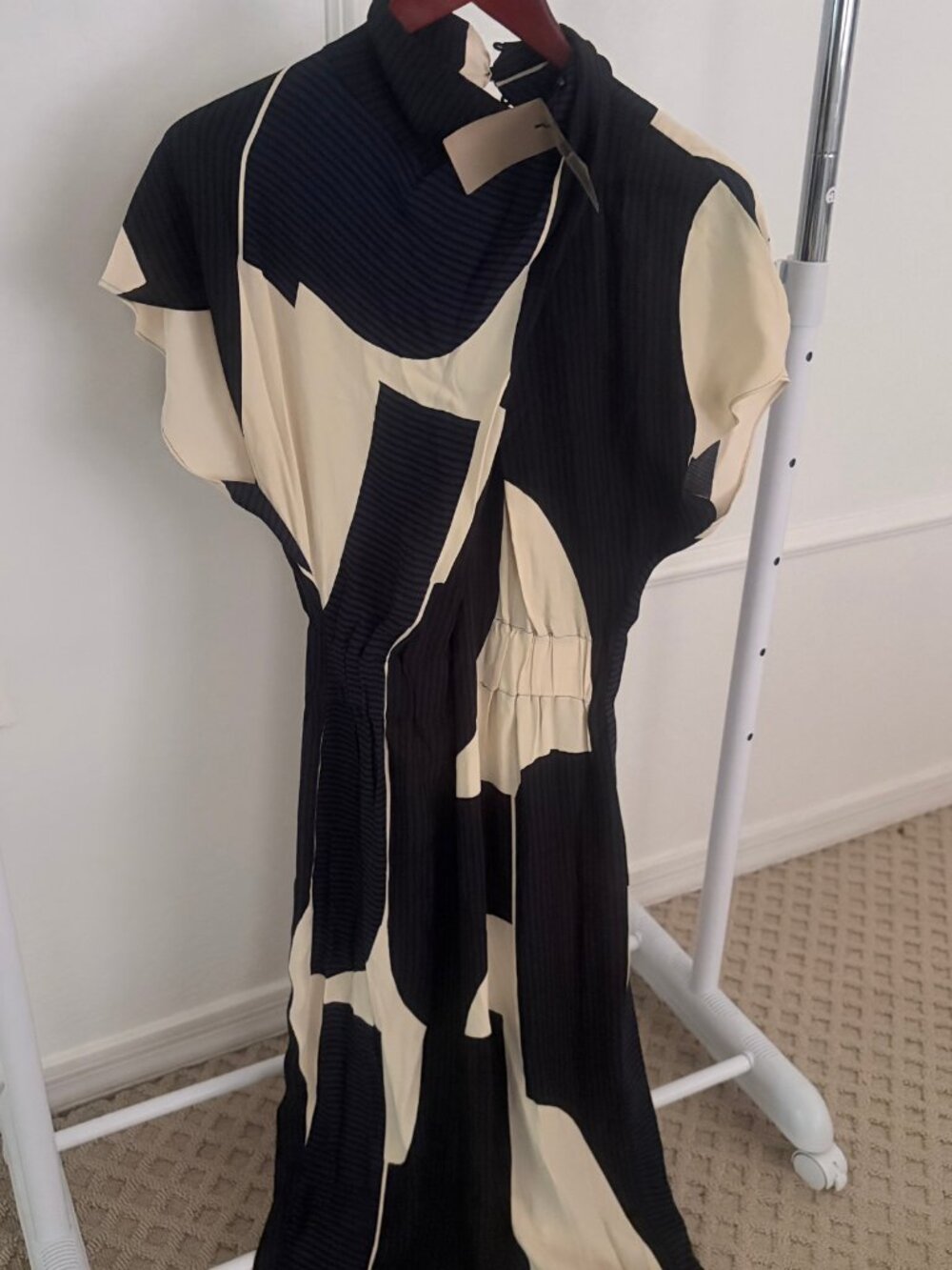 NWT Massimo Dutti Black Cream Abstract Print Maxi Dress - Size 4